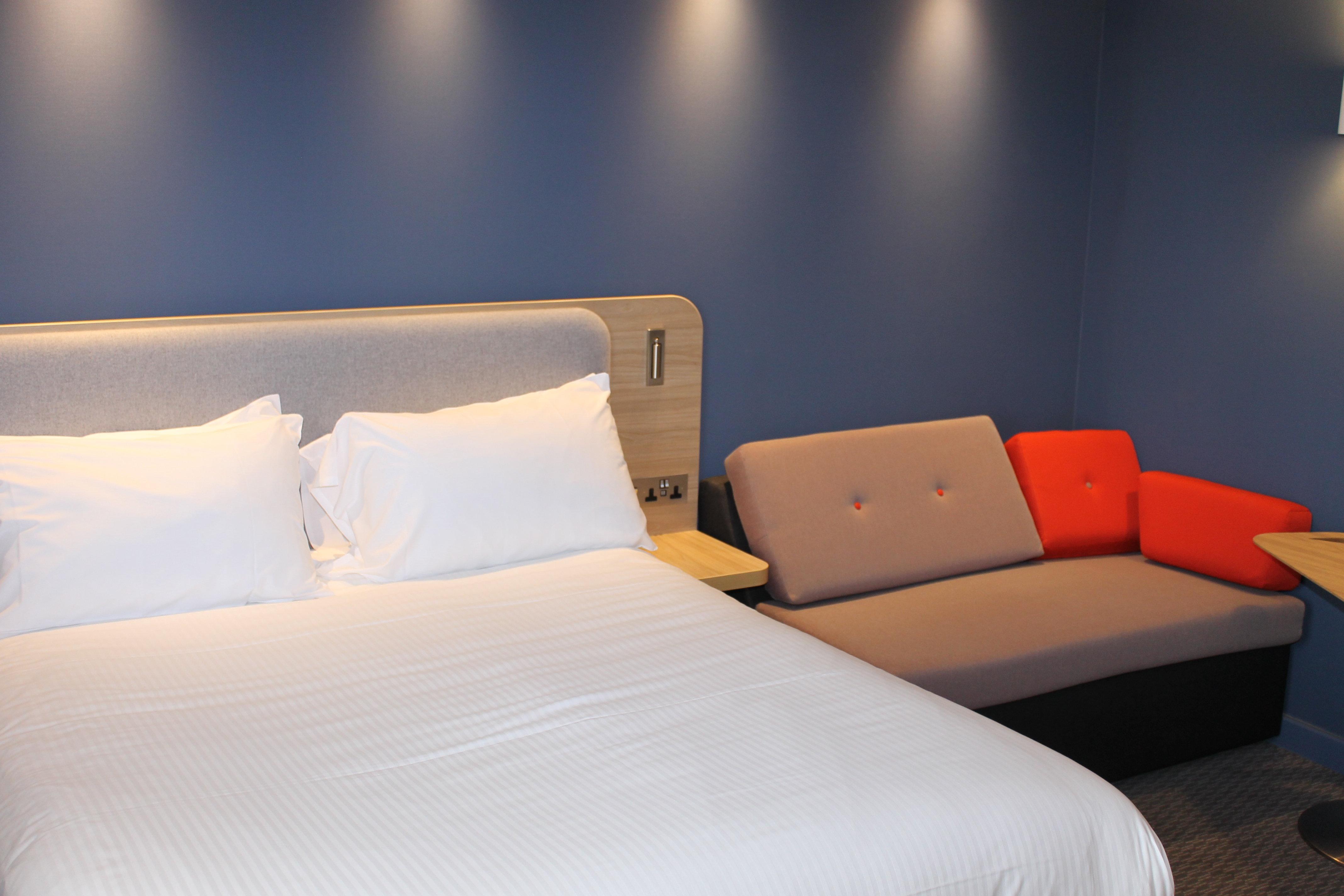 Express - - Victoria Junction By Ihg 3*