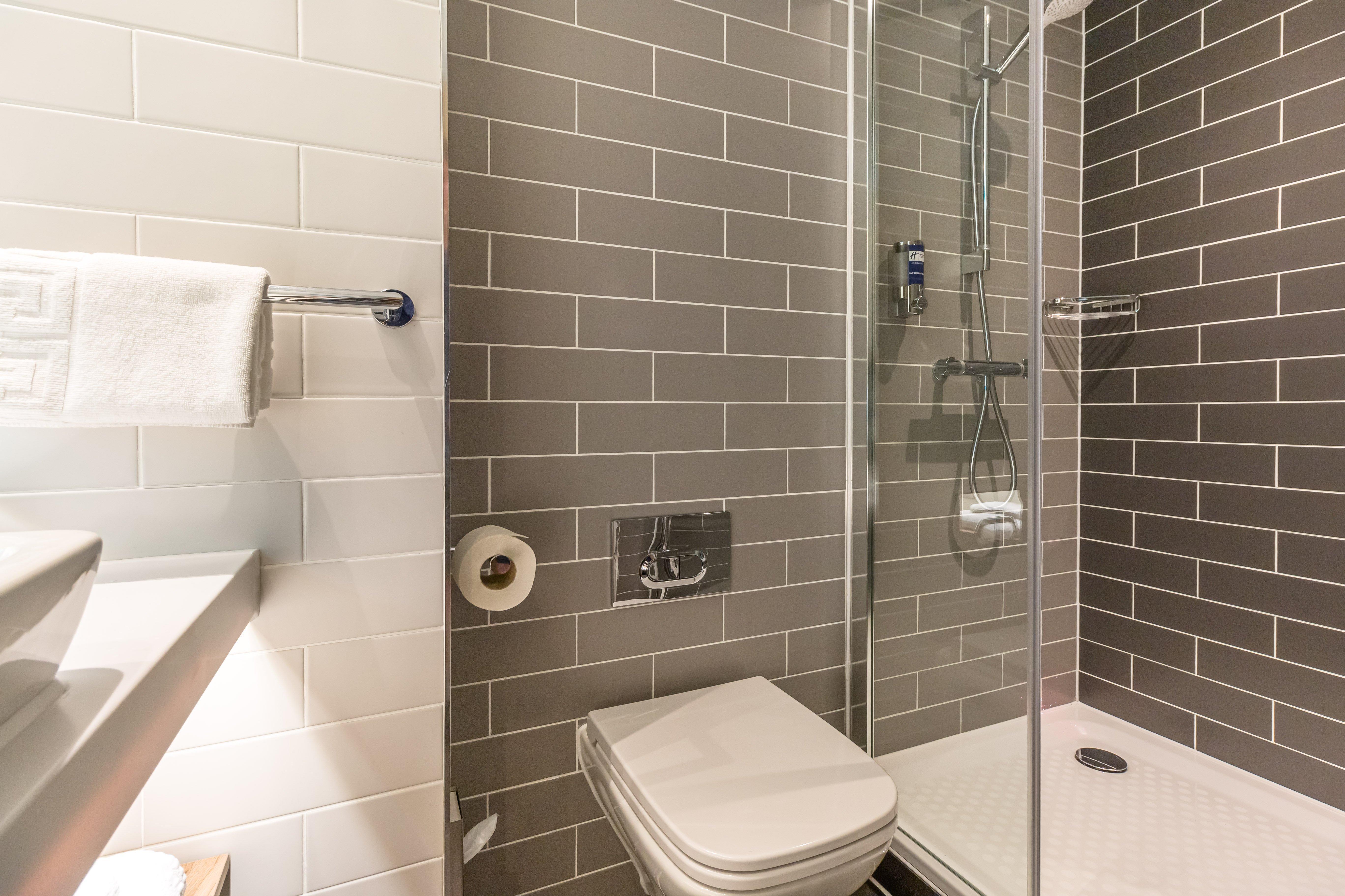 Express - - Victoria Junction By Ihg 3*