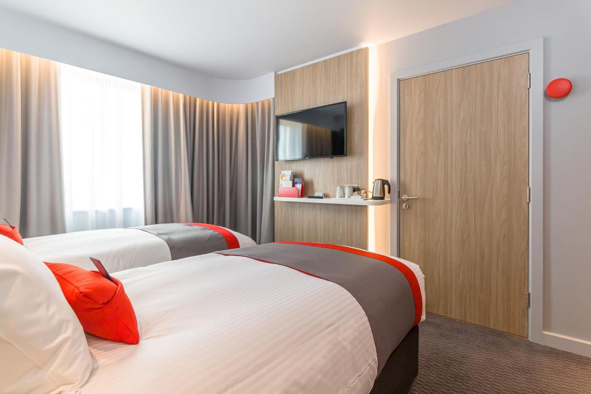 Hotel Express - - Victoria Junction By Ihg 3*